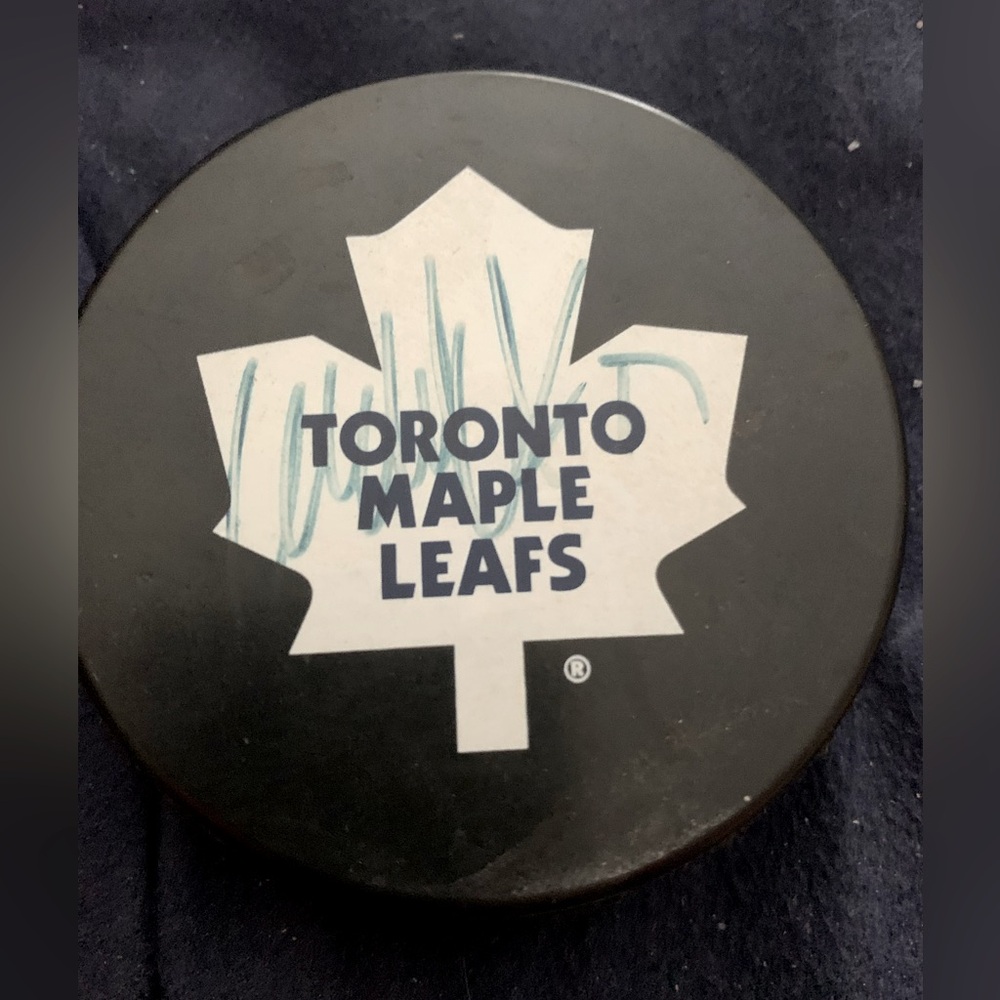 Wendel Clark autographed NHL Black and Silver Official Hockey Puck